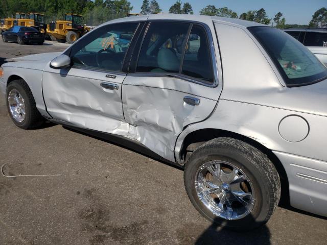 Photo 10 from auction – 2003 FORD CROWN VICT with VIN 2FAFP74W33X140259