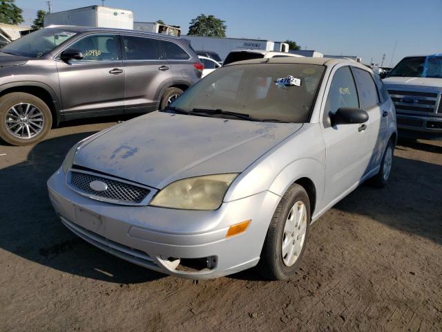 Фото 2 с аукциона – 2005 FORD FOCUS с VIN 3FAFP37NX5R126453