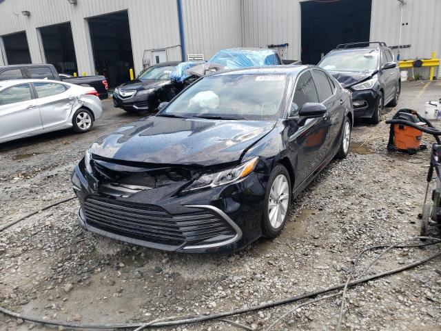 Photo 2 from auction – 2022 TOYOTA CAMRY LE with VIN 4T1C11AK7NU651718
