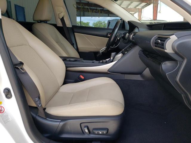 Photo 5 from auction – 2017 LEXUS IS 200T with VIN JTHBA1D27H5061348