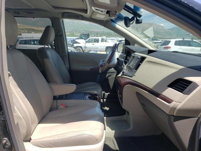 Photo 5 from auction – 2011 TOYOTA SIENNA XLE with VIN 5TDYK3DCXBS034403