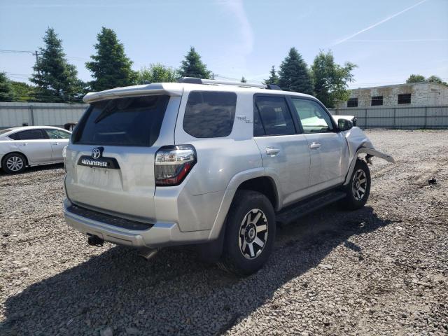 Photo 4 from auction – 2018 TOYOTA 4RUNNER SR with VIN JTEBU5JR4J5537879