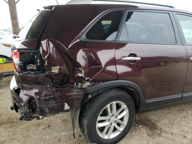 Photo 9 from auction – 2015 KIA SORENTO LX with VIN 5XYKT4A69FG647722