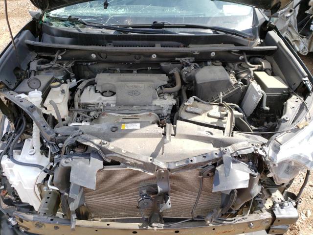 Photo 7 from auction – 2017 TOYOTA RAV4 LE with VIN 2T3BFREV8HW573882
