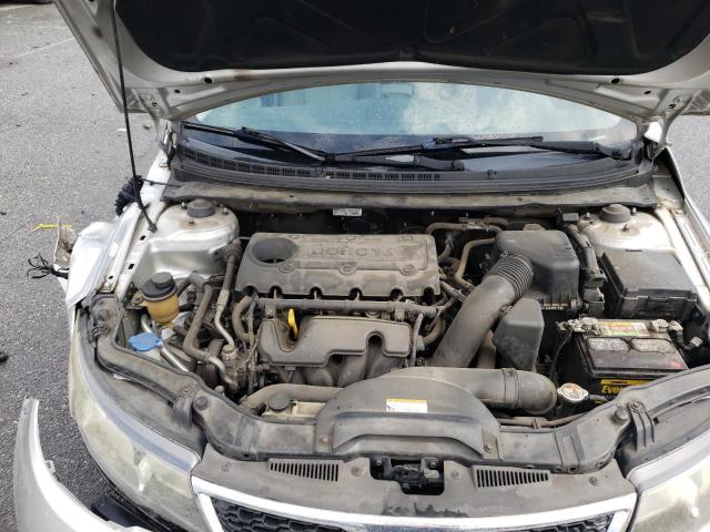 Zdjęcie 7 z aukcji – 2011 KIA FORTE LX z VIN KNAFT4A23B5377594