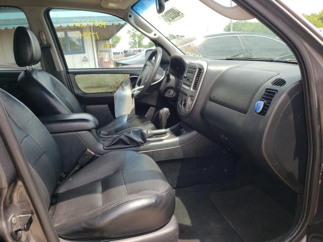 Photo 5 from auction – 2005 FORD ESCAPE LIM with VIN 1FMYU04175KA84237