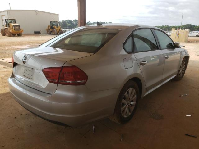 Photo 4 from auction – 2015 VOLKSWAGEN PASSAT with VIN 1VWAT7A36FC056350