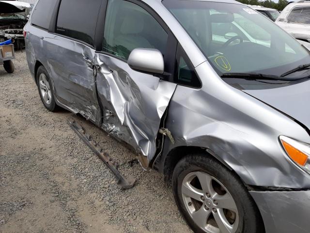 Photo 9 from auction – 2015 TOYOTA SIENNA LE with VIN 5TDKK3DC3FS623613