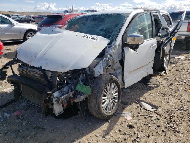 Photo 2 from auction – 2015 CHRYSLER TOWN & COU with VIN 2C4RC1CG6FR596159