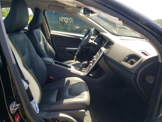 Photo 5 from auction – 2015 VOLVO S60 PLATIN with VIN YV126MFD8F1314677