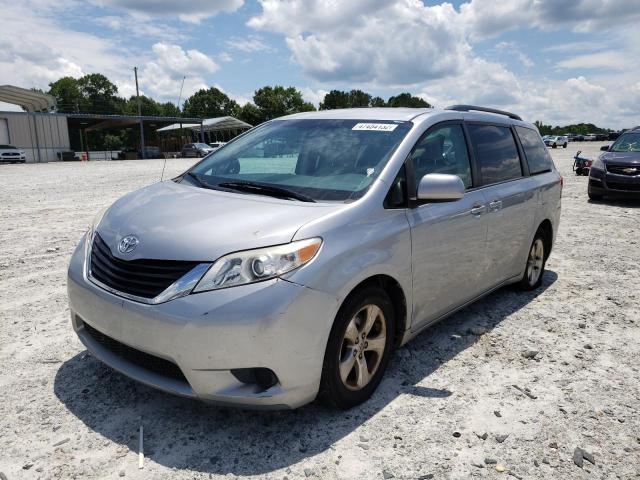 Photo 2 from auction – 2013 TOYOTA SIENNA LE with VIN 5TDKK3DC7DS337633