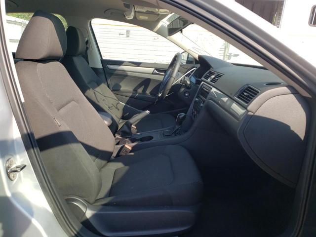 Photo 5 from auction – 2013 VOLKSWAGEN PASSAT S with VIN 1VWAP7A36DC019736