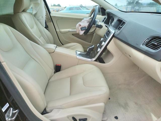 Photo 5 from auction – 2015 VOLVO S60 PREMIE with VIN YV126MFK2F1341534