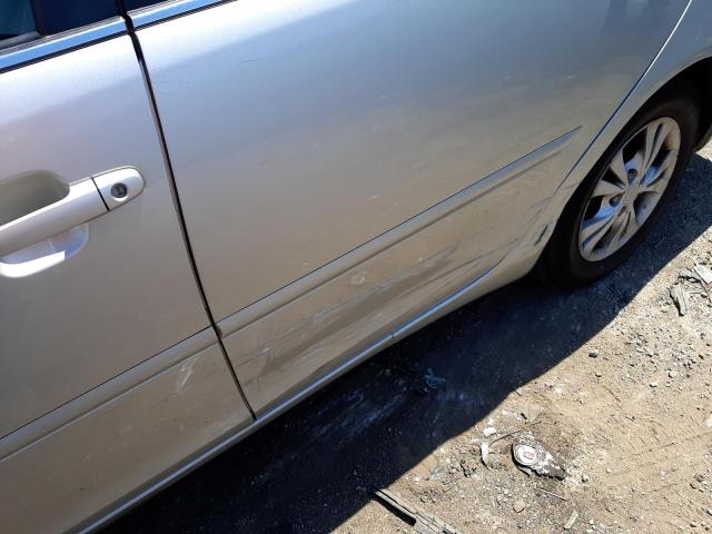 Photo 9 from auction – 2005 TOYOTA CAMRY LE with VIN 4T1BF30K55U095502