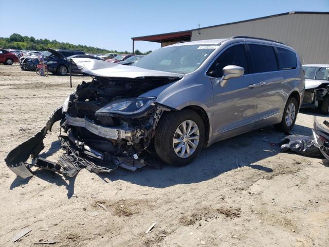 Photo 2 from auction – 2017 CHRYSLER PACIFICA T with VIN 2C4RC1BG4HR702824