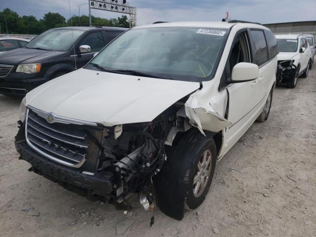 Photo 2 from auction – 2010 CHRYSLER TOWN & COU with VIN 2A4RR5D16AR198372