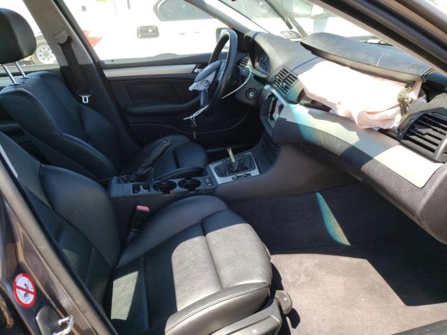 Photo 5 from auction – 2002 BMW 325 I with VIN WBAEV33422KL56400