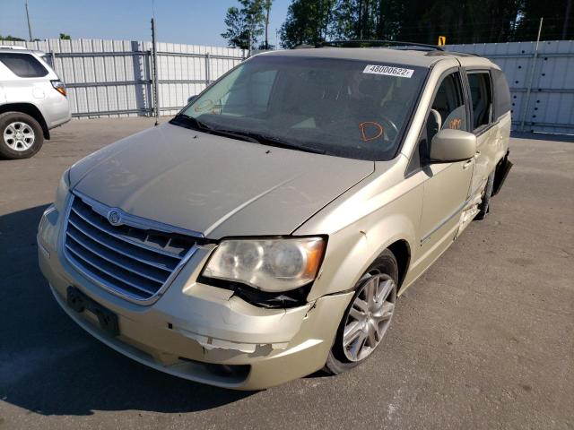 Photo 2 from auction – 2010 CHRYSLER TOWN & COU with VIN 2A4RR5DX7AR298632