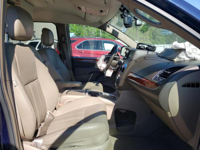 Photo 5 from auction – 2015 CHRYSLER TOWN & COU with VIN 2C4RC1CG4FR547235