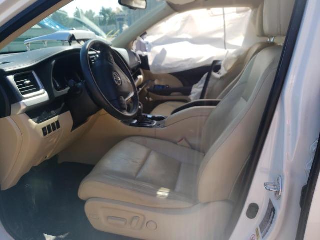 Photo 5 from auction – 2015 TOYOTA HIGHLANDER with VIN 5TDJKRFHXFS175670