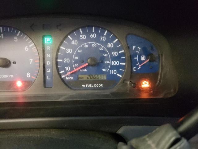 Photo 8 from auction – 2001 TOYOTA SIENNA LE with VIN 4T3ZF13C41U410119
