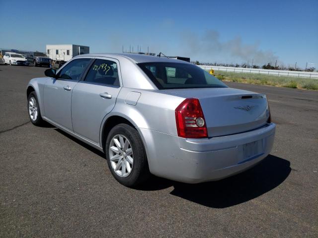 Photo 3 from auction – 2008 CHRYSLER 300 LX with VIN 2C3KA43R98H106918