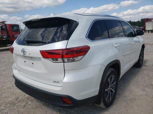 Photo 4 from auction – 2018 TOYOTA HIGHLANDER with VIN 5TDKZRFH7JS534966