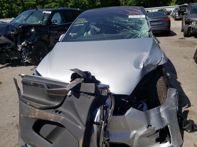 Photo 7 from auction – 2016 TESLA MODEL X with VIN 5YJXCBE29GF019086