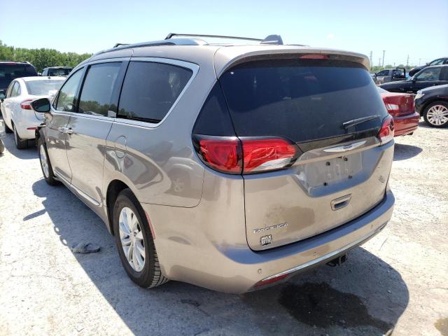 Фото 3 с аукциона – 2018 CHRYSLER PACIFICA T с VIN 2C4RC1EG4JR258085