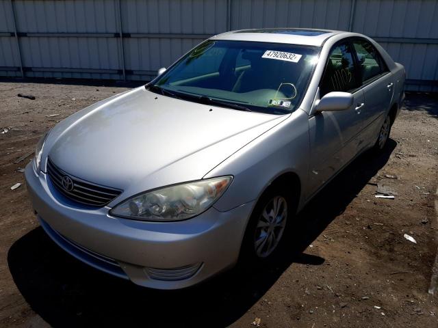 Photo 2 from auction – 2005 TOYOTA CAMRY LE with VIN 4T1BF30K55U095502