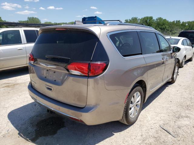 Фото 4 с аукциона – 2018 CHRYSLER PACIFICA T с VIN 2C4RC1EG4JR258085