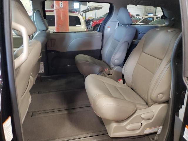 Photo 6 from auction – 2018 TOYOTA SIENNA XLE with VIN 5TDDZ3DC6JS194495