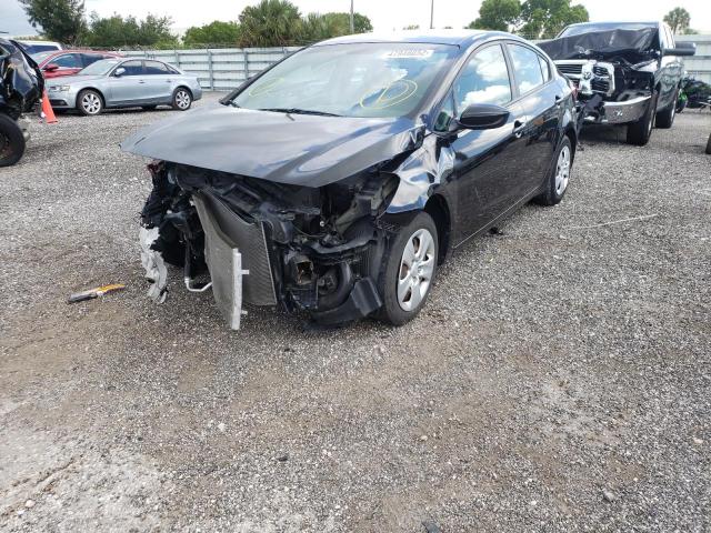Photo 2 from auction – 2017 KIA FORTE LX with VIN 3KPFK4A71HE034328
