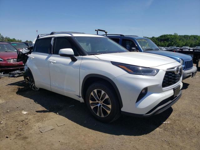TOYOTA HIGHLANDER 2021 with VIN 5TDGZRBH4MS126151 - Photo from auction