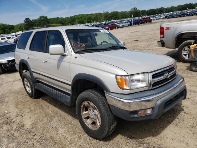 TOYOTA 4RUNNER SR 1999 with VIN JT3GN86R7X0107839 - Photo from auction