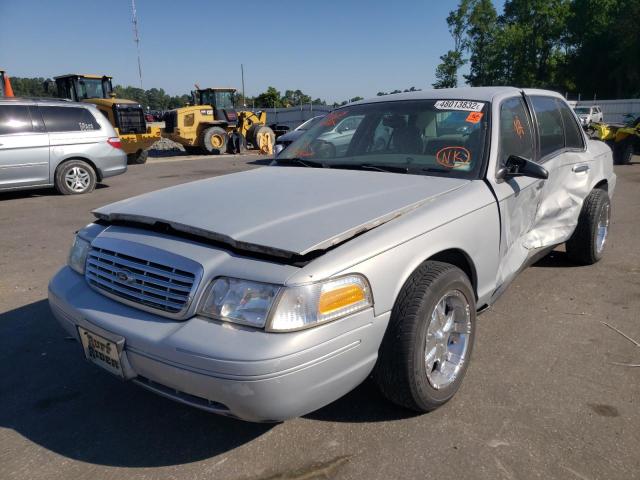 Photo 2 from auction – 2003 FORD CROWN VICT with VIN 2FAFP74W33X140259