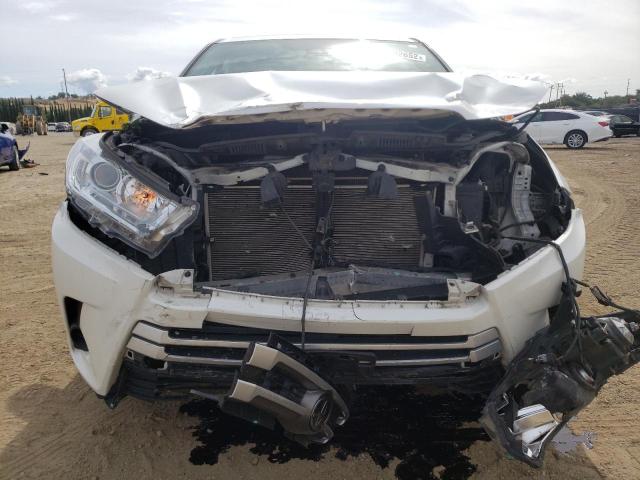 Photo 9 from auction – 2018 TOYOTA HIGHLANDER with VIN 5TDBZRFH0JS820495