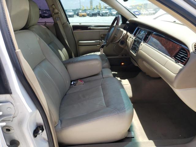 Photo 5 from auction – 2011 LINCOLN TOWN CAR S with VIN 2LNBL8CV7BX762389