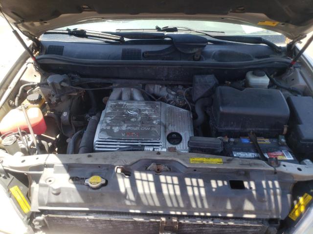 Photo 7 from auction – 2001 LEXUS RX 300 with VIN JTJHF10U410200369
