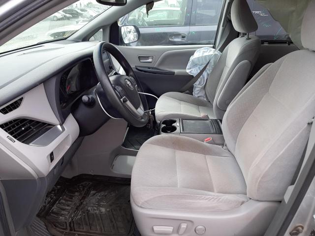 Photo 5 from auction – 2015 TOYOTA SIENNA LE with VIN 5TDKK3DC3FS623613