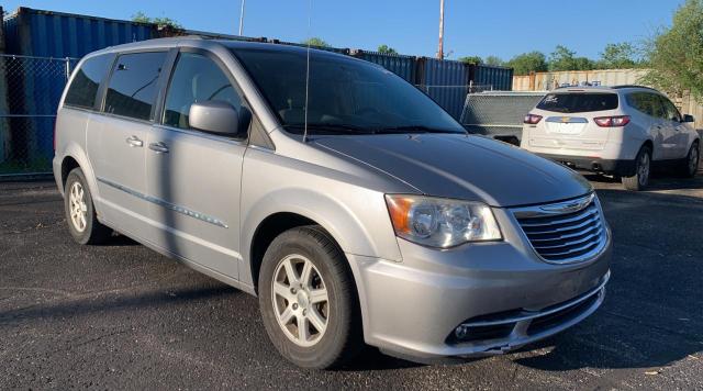 CHRYSLER TOWN & COU 2013 with VIN 2C4RC1BG4DR547685 - Photo from auction