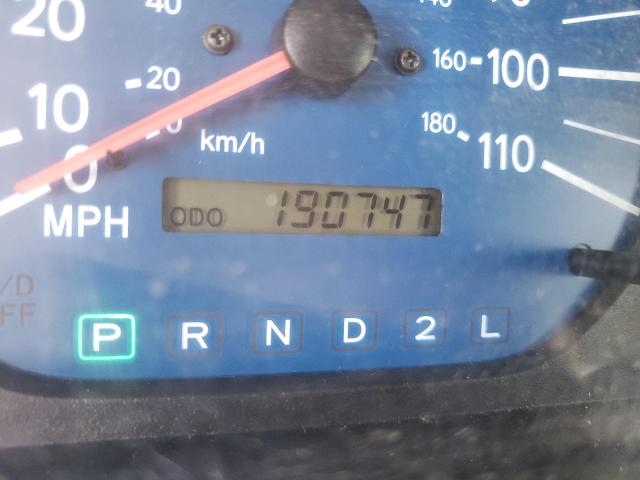 Photo 8 from auction – 2002 TOYOTA SIENNA CE with VIN 4T3ZF19C62U487910