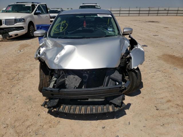 Photo 9 from auction – 2015 NISSAN SENTRA S with VIN 3N1AB7AP2FY367535
