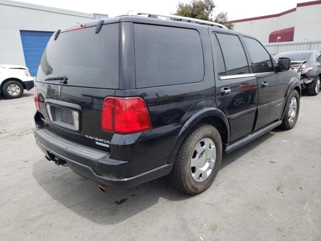 Photo 4 from auction – 2005 LINCOLN NAVIGATOR with VIN 5LMFU28565LJ13881