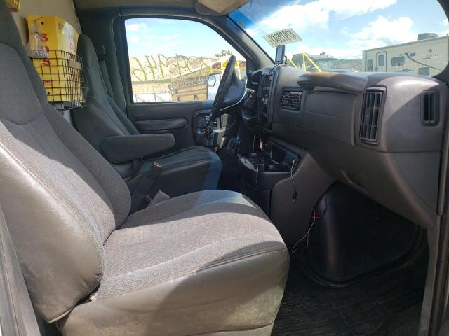 Photo 5 from auction – 2002 GMC SAVANA CUT with VIN 1GDJG31R021118668