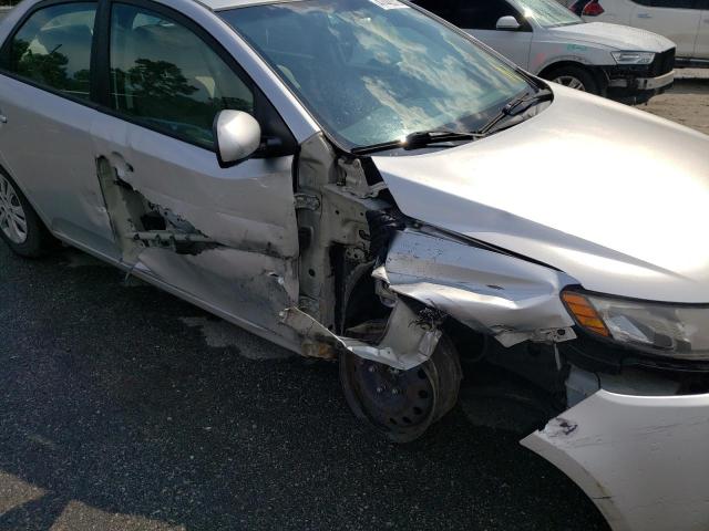 Photo 9 from auction – 2011 KIA FORTE LX with VIN KNAFT4A23B5377594