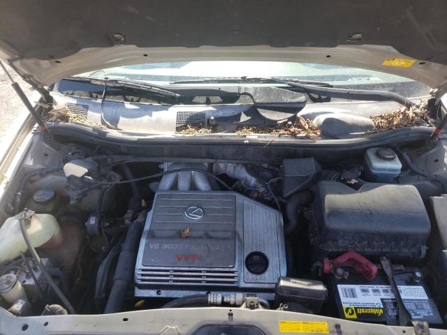 Photo 7 from auction – 2001 LEXUS RX 300 with VIN JTJGF10U910093959