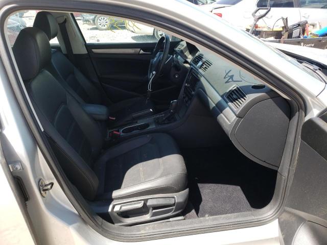 Photo 5 from auction – 2014 VOLKSWAGEN PASSAT SE with VIN 1VWBN7A34EC091577