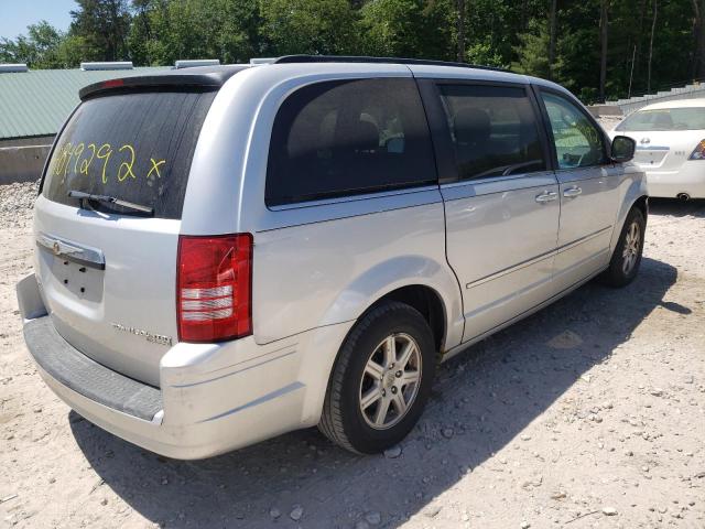 Photo 4 from auction – 2010 CHRYSLER TOWN AND C with VIN 2A4RR5D14AR319349