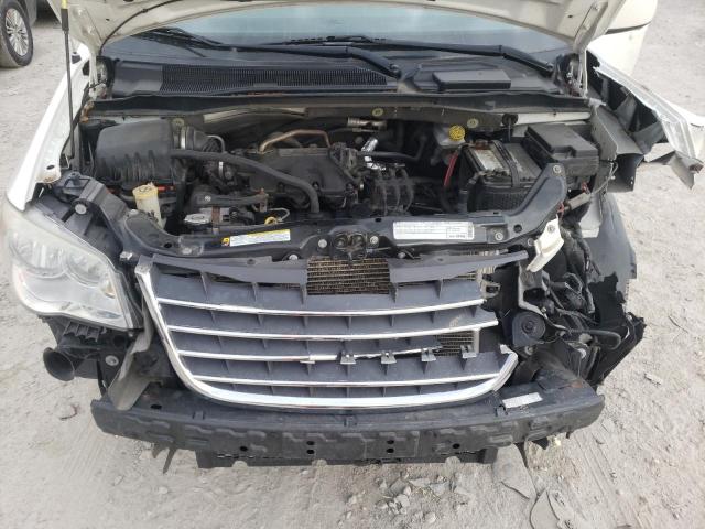 Photo 7 from auction – 2010 CHRYSLER TOWN & COU with VIN 2A4RR5D16AR198372